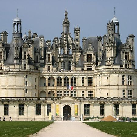 ホテル Nuits En Sologne ロモランタン エクステリア 写真